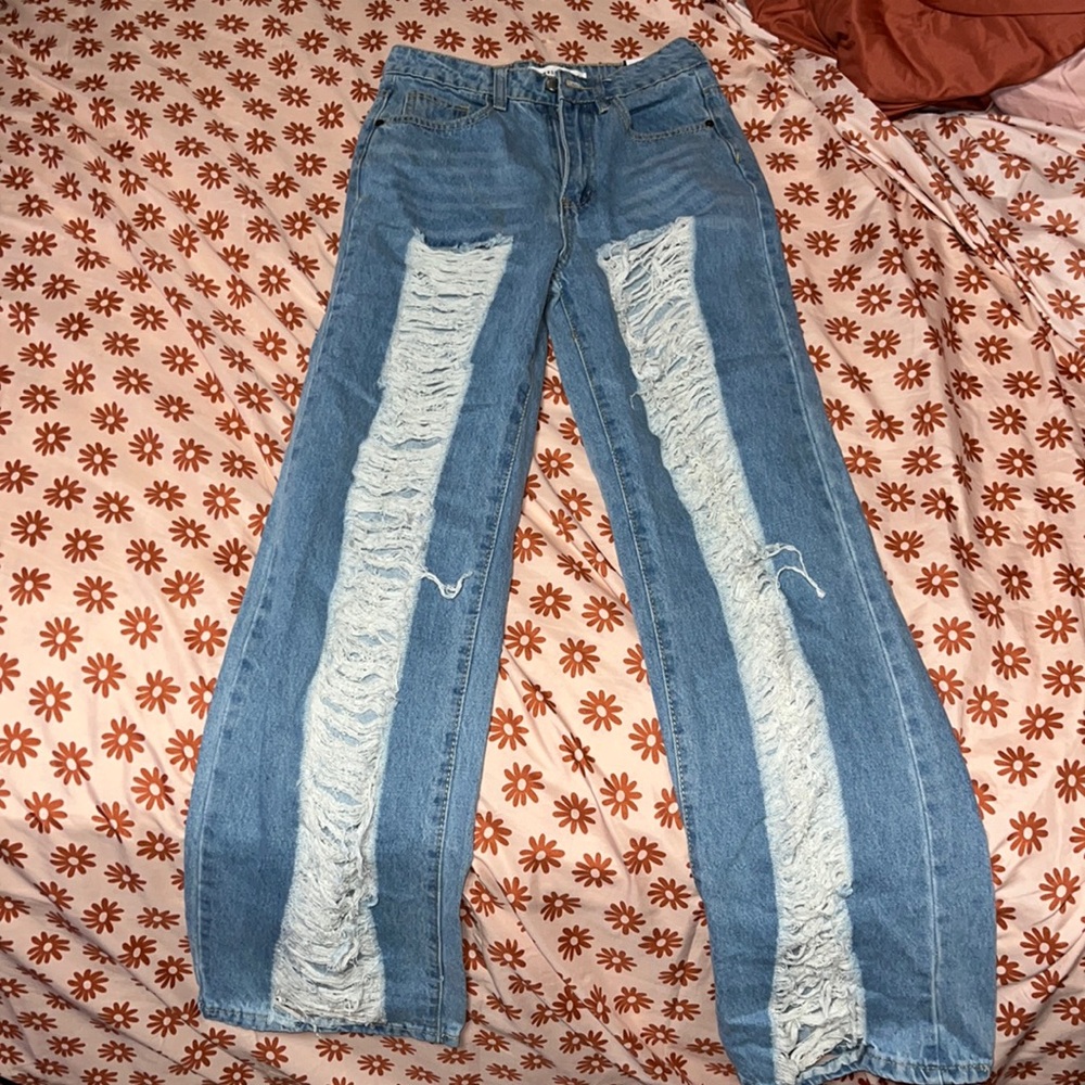 Almost Famous 90’s fit jeans
